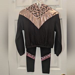 LIMITED TOO Girls Size 8, Black with Pink Metallic Leopard Print 2 Piece Outfit